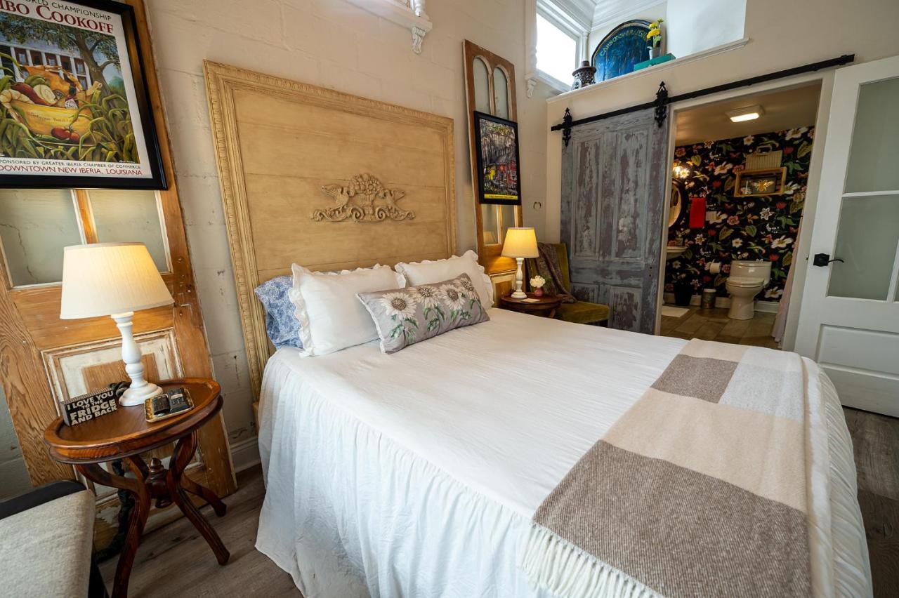 Chateau Royale, Pet Friendly, On Bayou, Downtown! นิวไอเบเรีย ภายนอก รูปภาพ