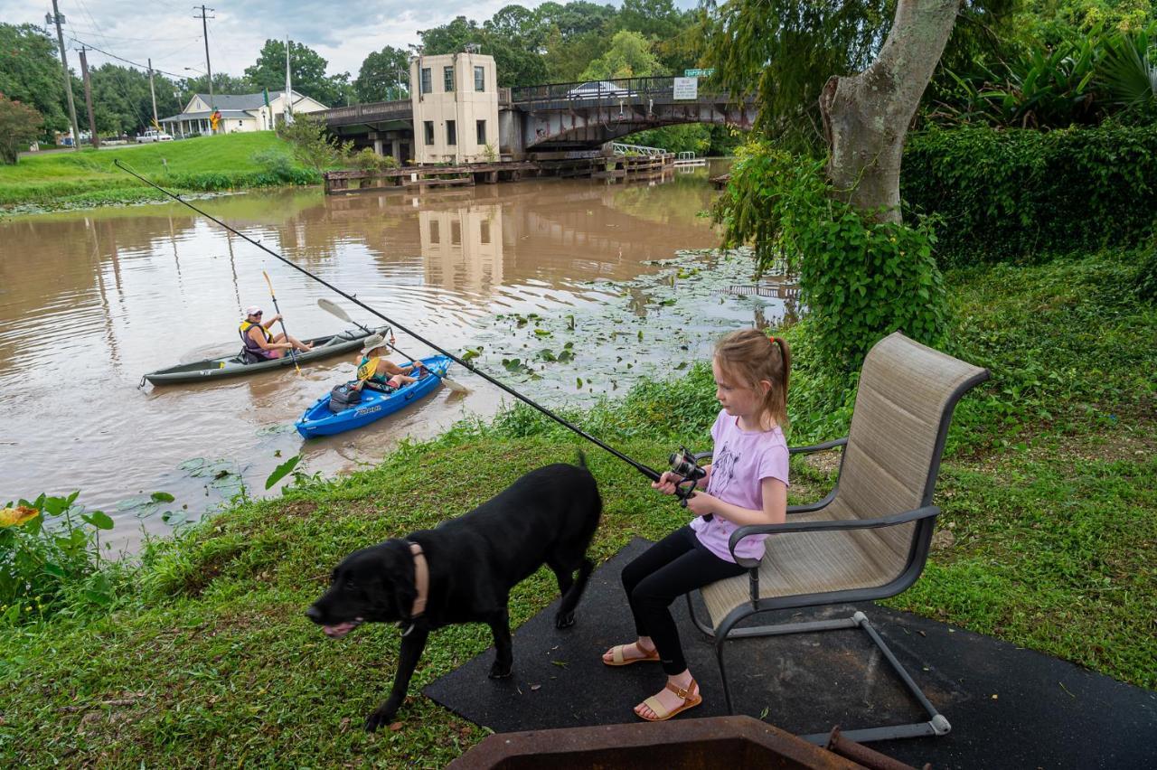 Chateau Royale, Pet Friendly, On Bayou, Downtown! นิวไอเบเรีย ภายนอก รูปภาพ